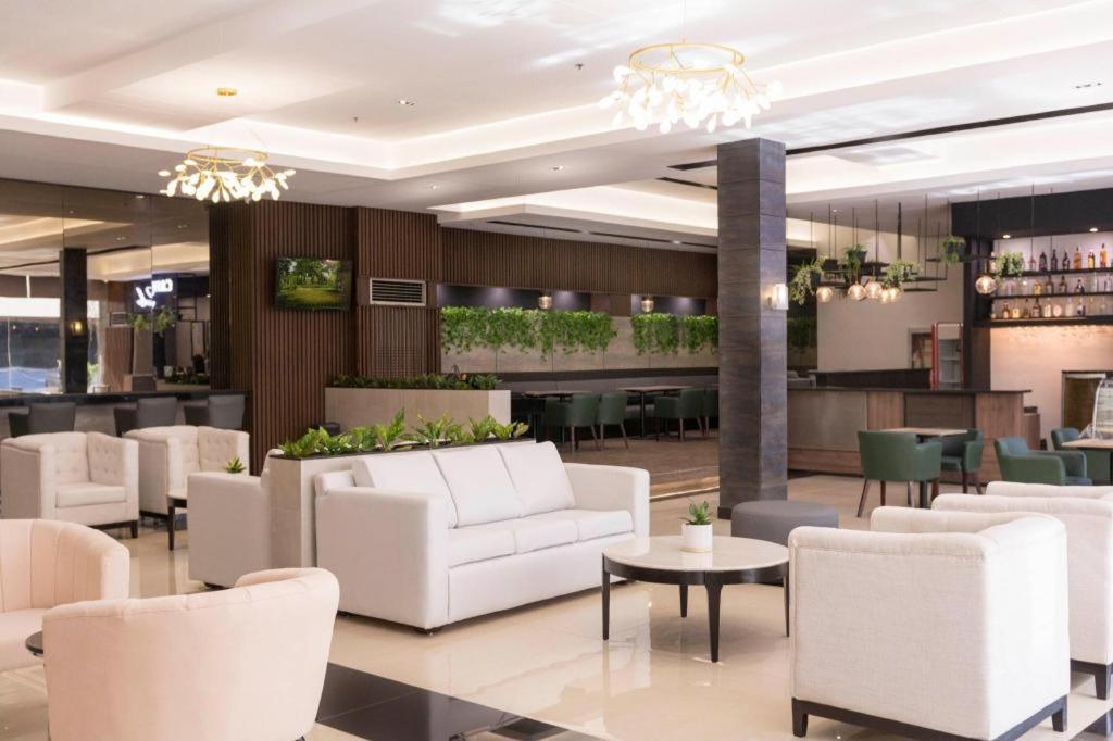 Mallberry Suites Business Hotel Cagayan de Oro Exterior foto