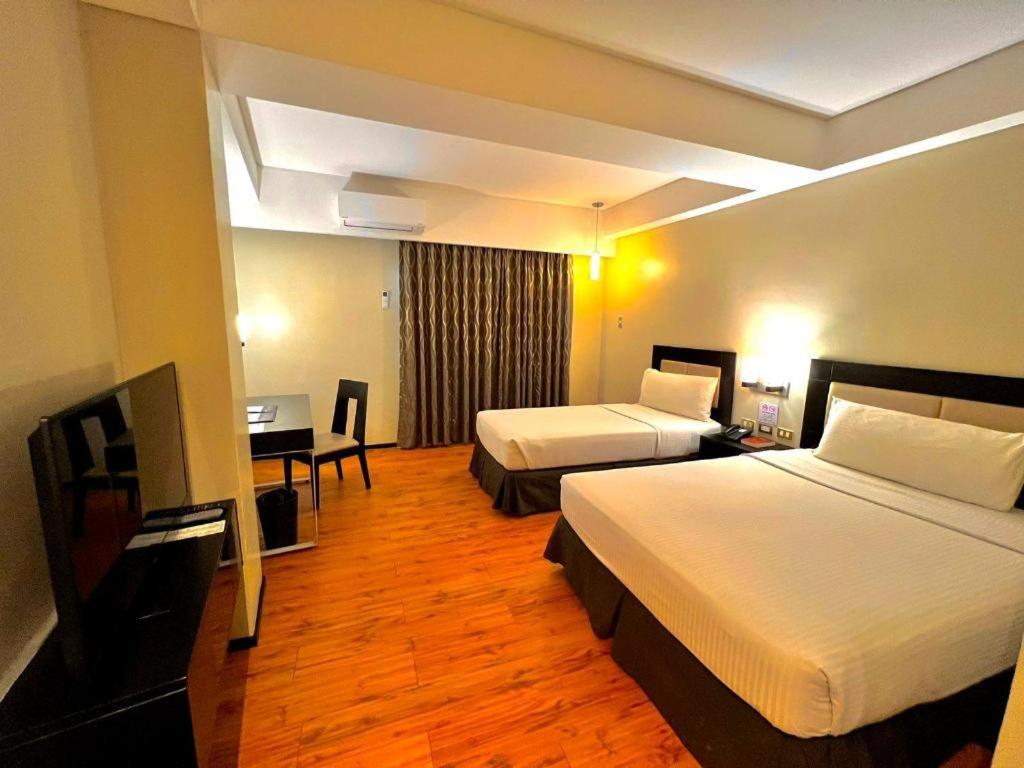 Mallberry Suites Business Hotel Cagayan de Oro Exterior foto