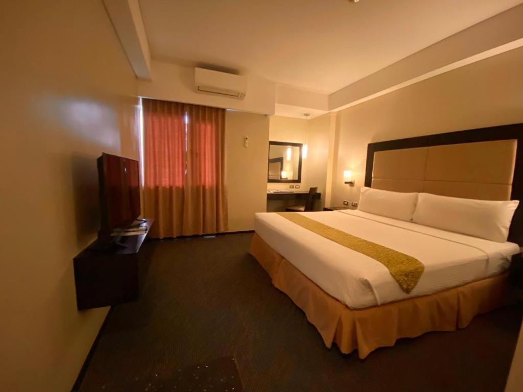 Mallberry Suites Business Hotel Cagayan de Oro Exterior foto