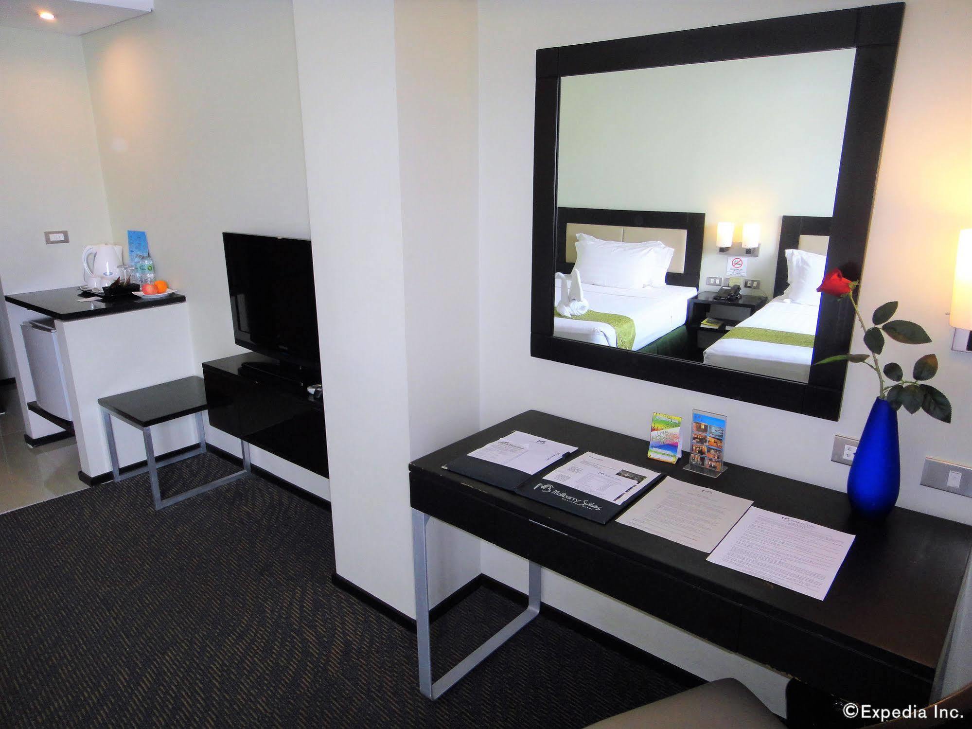 Mallberry Suites Business Hotel Cagayan de Oro Exterior foto