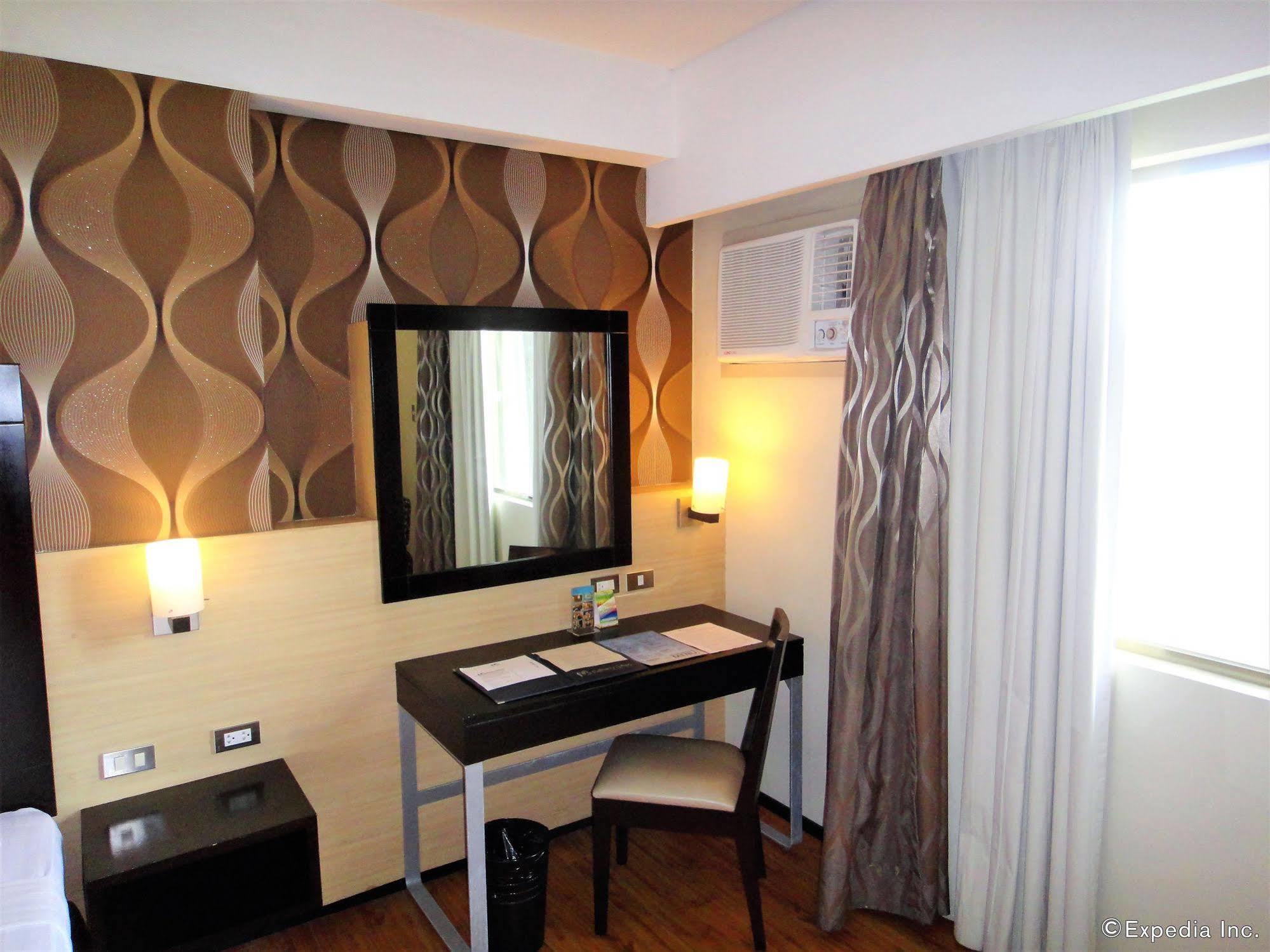 Mallberry Suites Business Hotel Cagayan de Oro Exterior foto