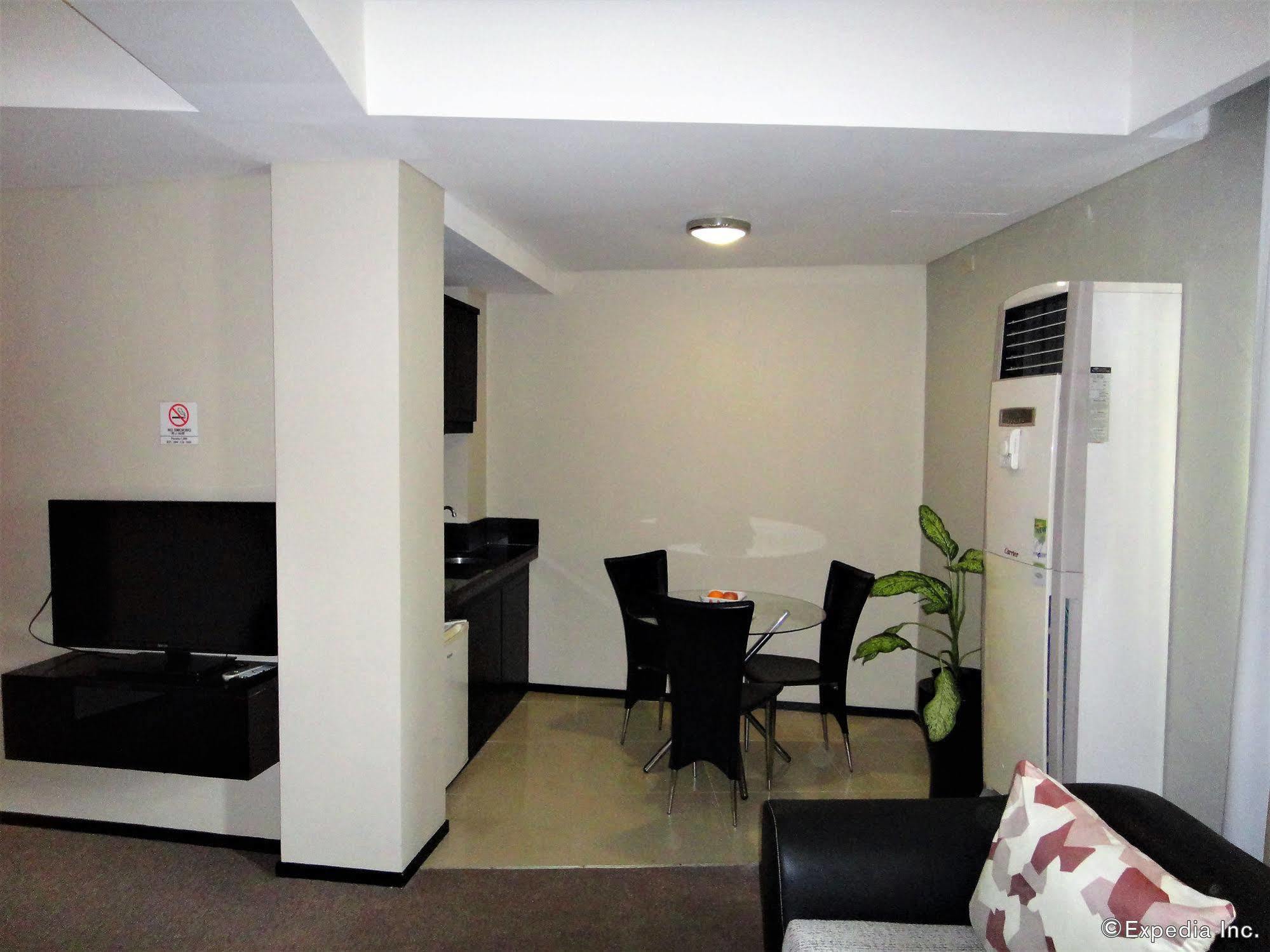 Mallberry Suites Business Hotel Cagayan de Oro Exterior foto