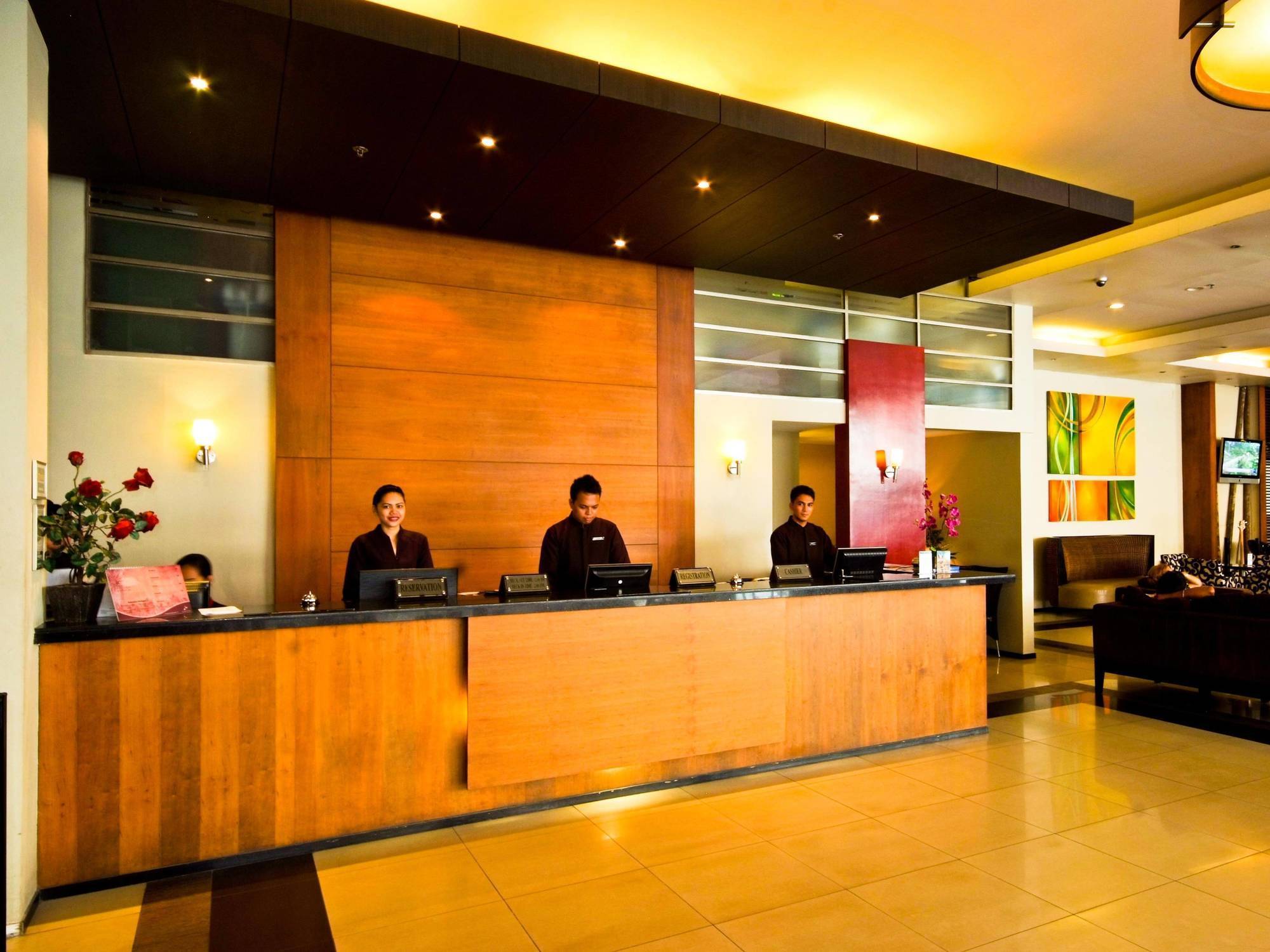 Mallberry Suites Business Hotel Cagayan de Oro Exterior foto