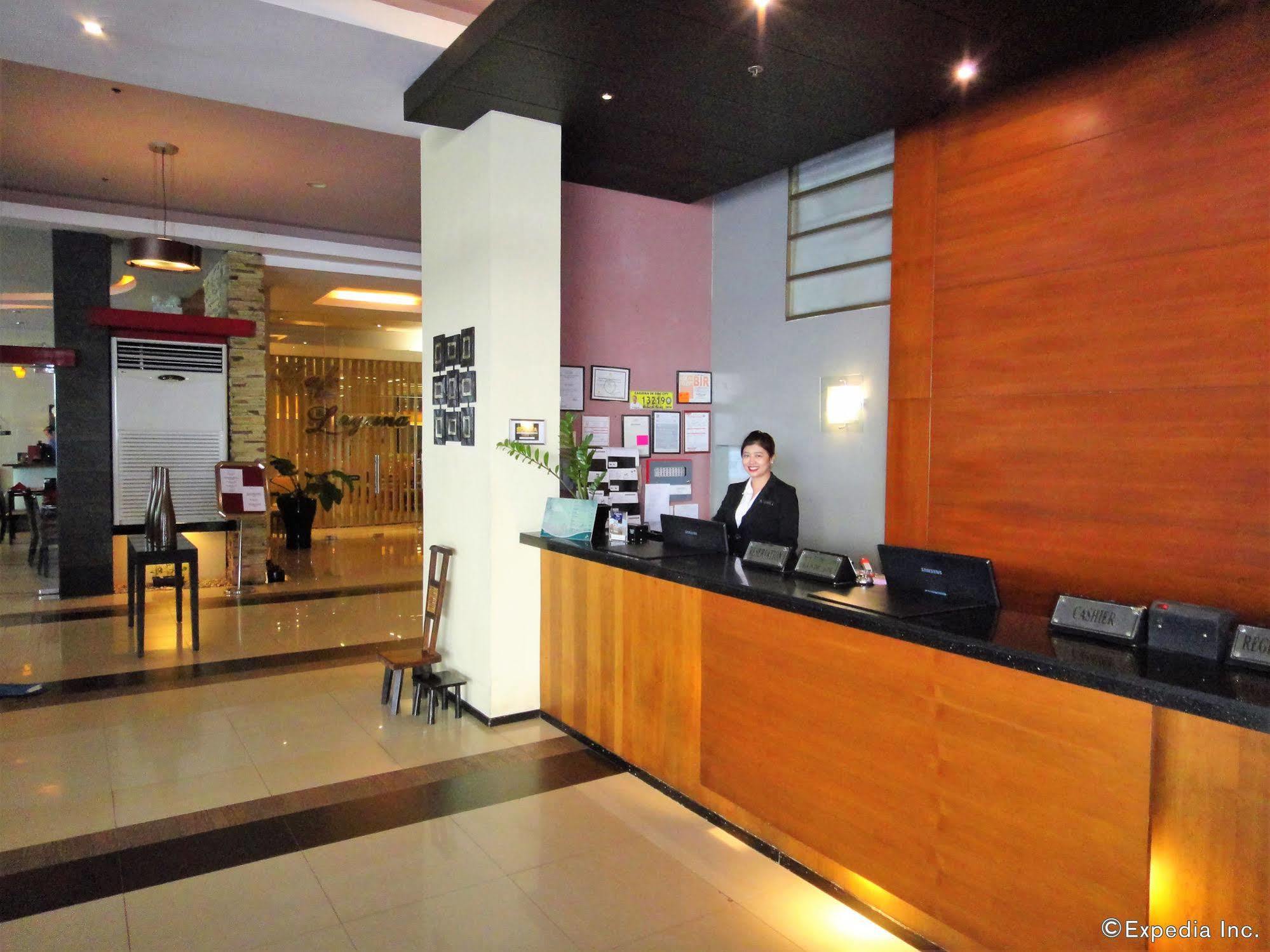 Mallberry Suites Business Hotel Cagayan de Oro Exterior foto